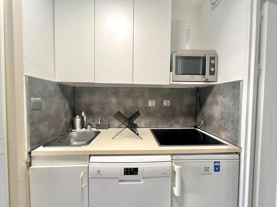 Appartement Port De Hyeres 4 Personnes ภายนอก รูปภาพ